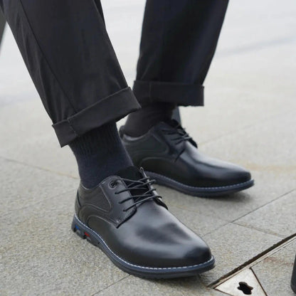 St. James - Oxford de Cuero Negro - Cordones Elásticos