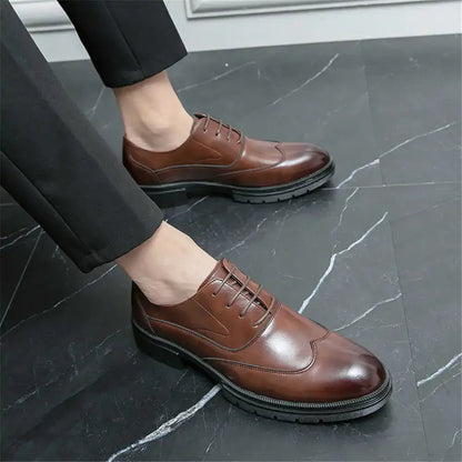St. James – Zapato de Cuero Auténtico Marrón | Punta Redonda, Suela Negra